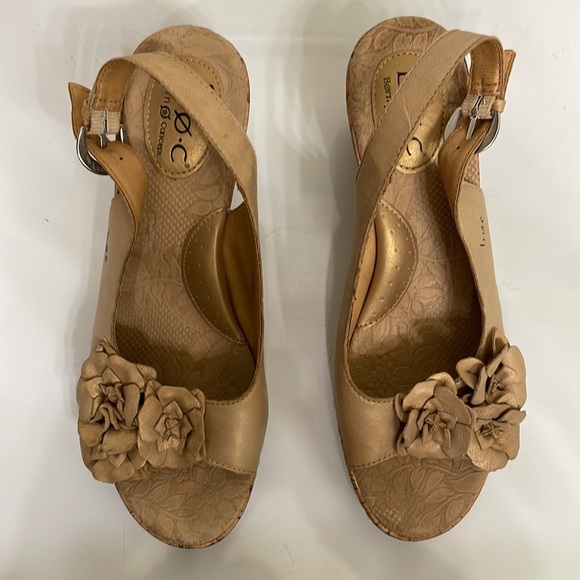 Boc Born Concept cork wedge floral sandals size 9 - Picture 7 of 8